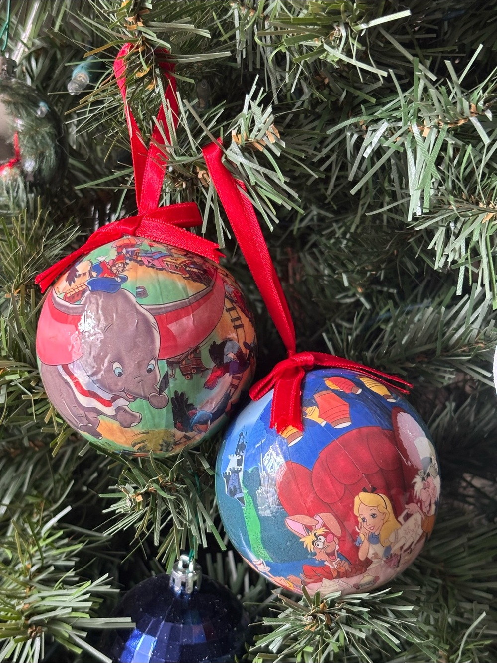 Disney Vintage Dumbo and Alice in Wonderland Ornament Set - paper mache